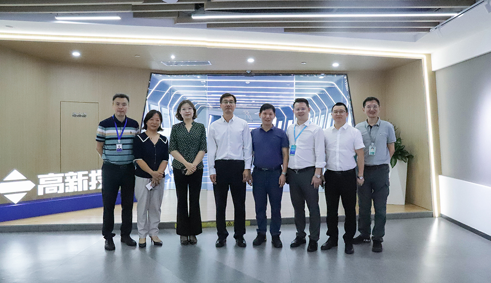 合 小.jpg 合 小.jpg