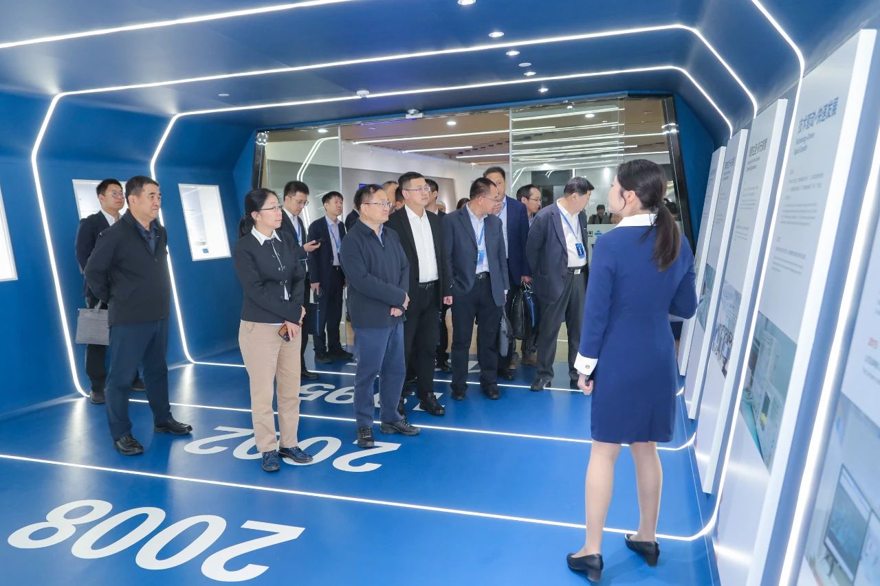 04077f2e025b6da85656177e52aa5244.jpg 04077f2e025b6da85656177e52aa5244.jpg