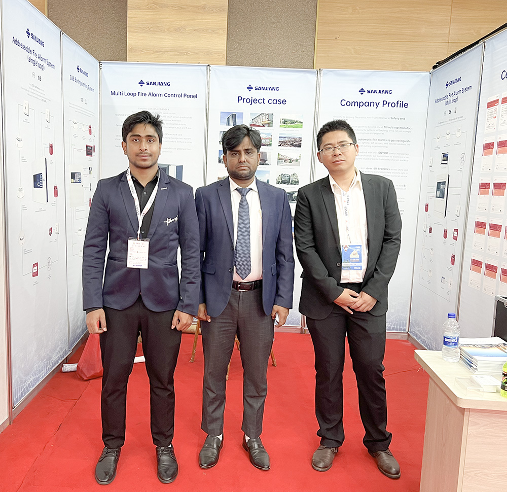 合照 01.jpg 合照 01.jpg