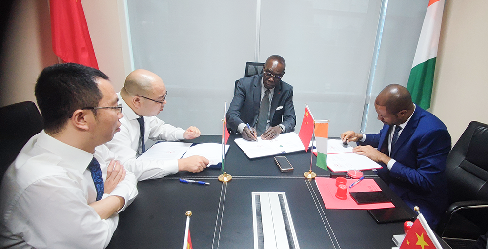 領(lǐng)事館長.png 領(lǐng)事館長.png